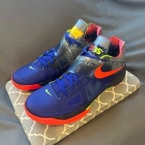 Nike KD 4 “NERF” (GREAT CONDITION)
